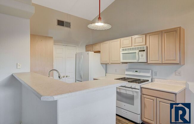 2 beds, 2 baths, $1,440, Unit Unit 129