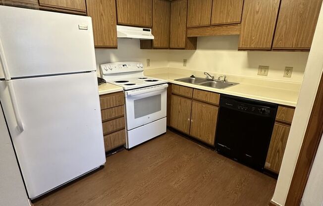 1 Bedroom 1 Bathroom Condo!