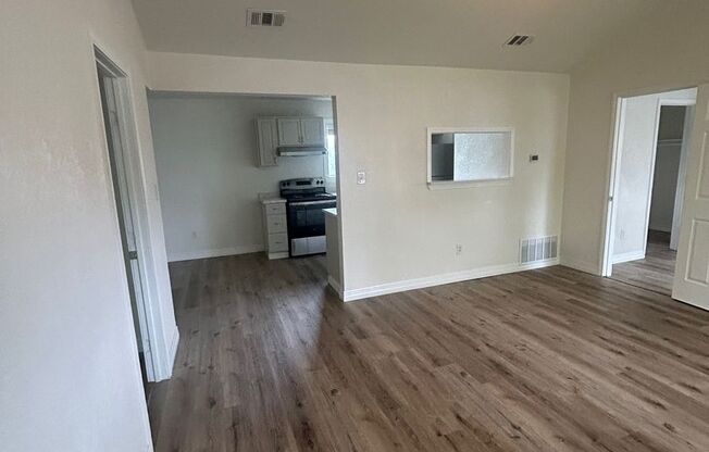 2 beds, 2 baths, 1,000 sqft, $1,295, Unit 217