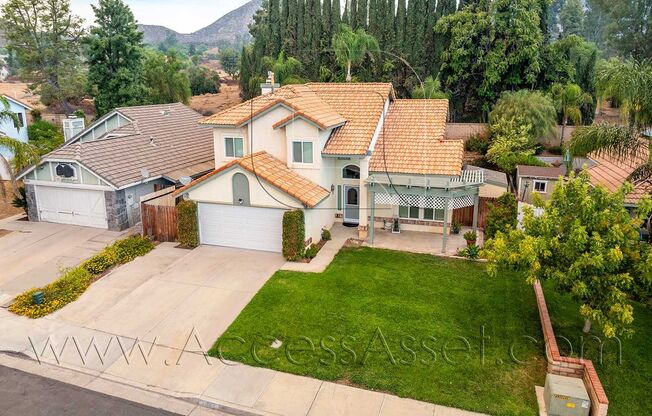 Charming 4 Bed/2.5 Bath Home With Spacious Yard In Peaceful Wildomar!