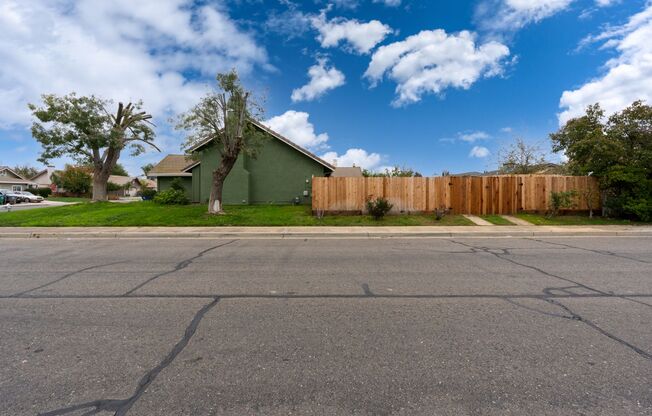 101 Citrus Ave, Los Banos - 3 Beds, 2 Baths, New Paint, New Carpet and RV Parking