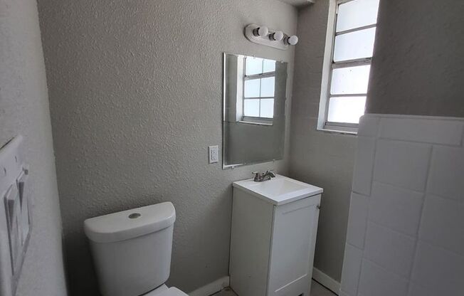 Mid-Century Home Ready for Move-In