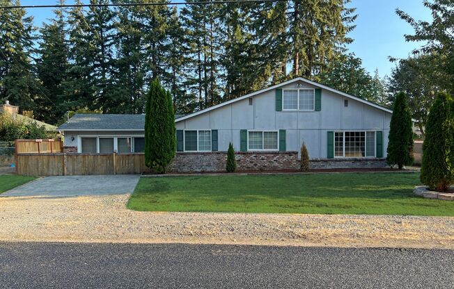 Beautifully Remodeled 3 Bedroom in Puyallup