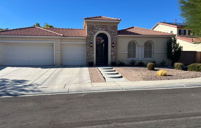 FALL IN LOVE WITH THIS HOME AND MAKE IT YOURS!