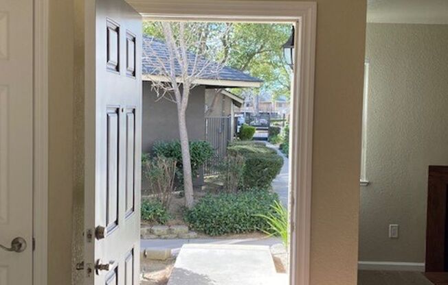 2 beds, 2 baths, 900 sqft, $1,995, Unit 106