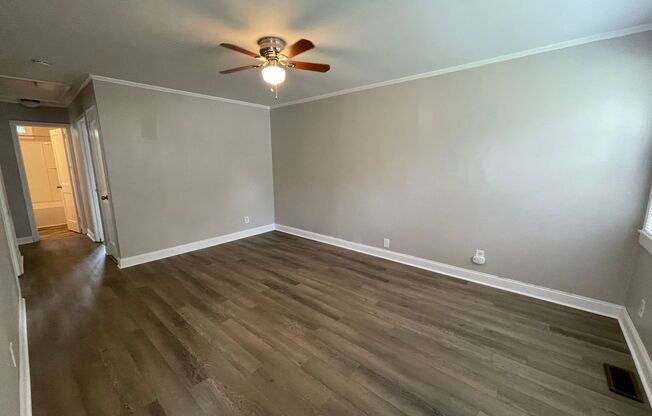 2 beds, 1 bath, $1,425