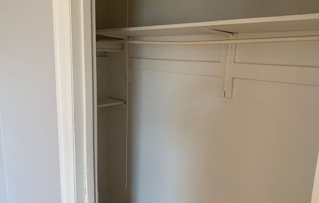 Studio, 1 bath, 315 sqft, $950, Unit 7I