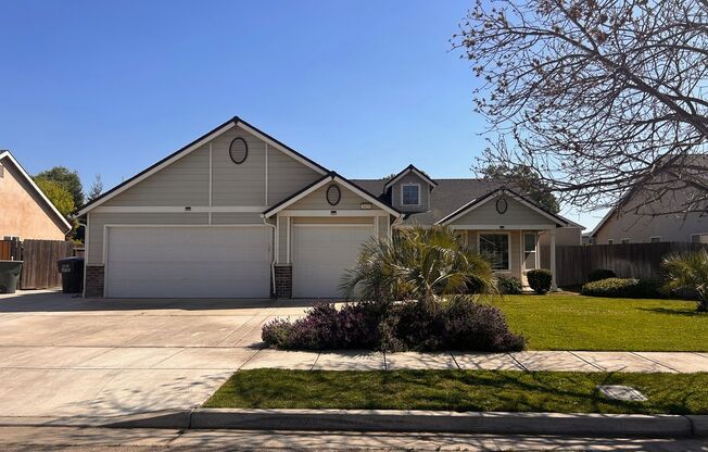 Beautiful home for rent in Visalia!