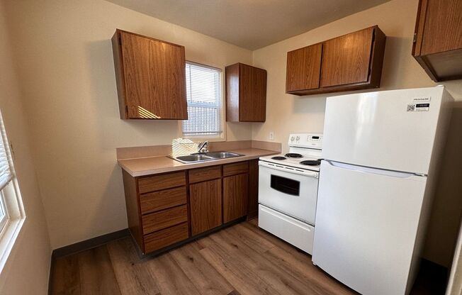 1 bed, 1 bath, $1,100, Unit 675-3