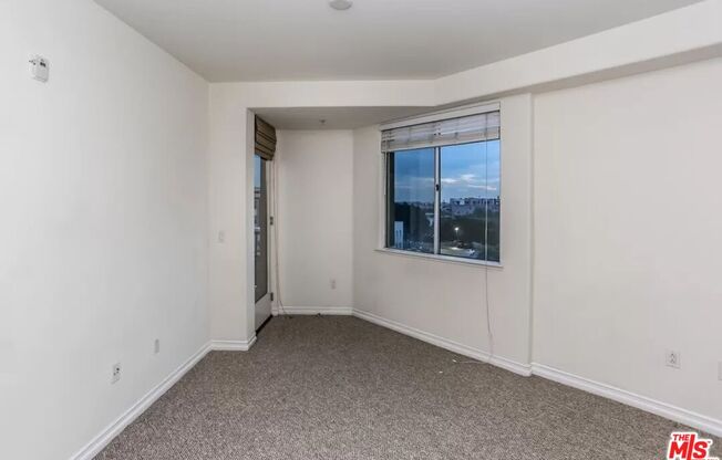 1 bed, 1 bath, 700 sqft, $2,950, Unit 604