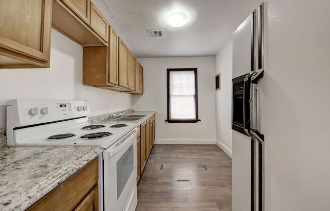 2 beds, 1 bath, $875