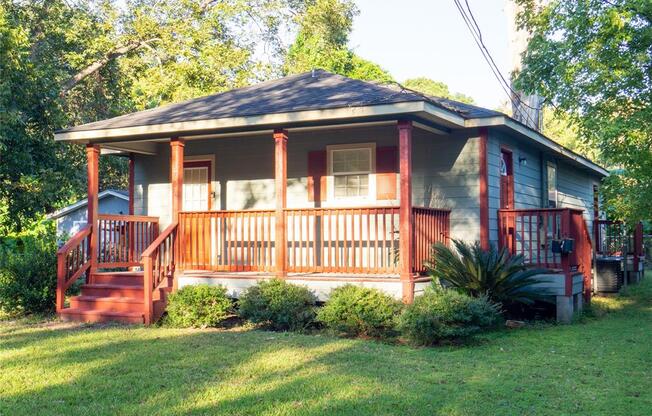 5706 TUSKEGEE ST