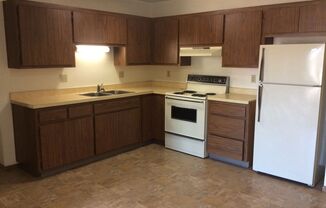 2 beds, 1 bath, $950, Unit Apt 19