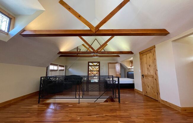 1 bed, 1 bath, 2,000 sqft, $2,095, Unit 9