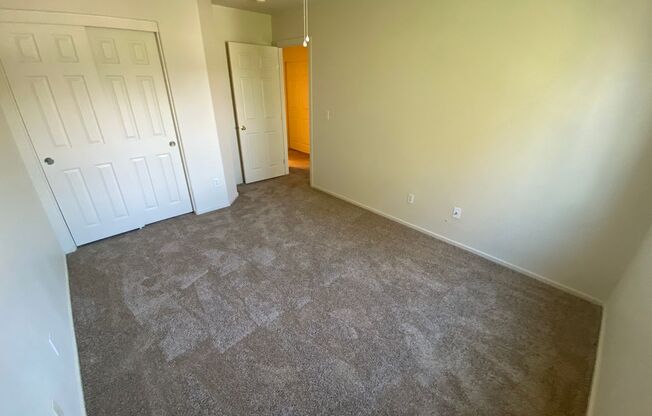 3 beds, 2.5 baths, $1,975