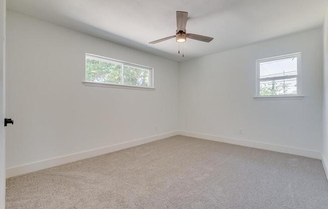 1024 RIDGEFIELD DR