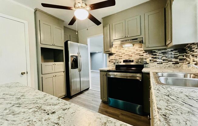 3 beds, 2 baths, $1,500