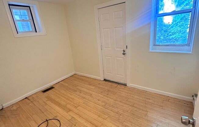 5019 Walnut Street