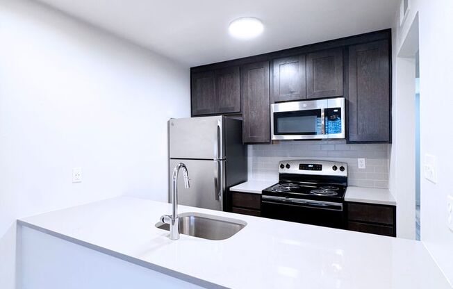 1 bed, 1 bath, 600 sqft, $1,314, Unit WWK-216