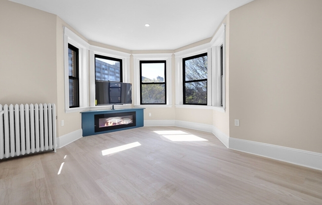 1 bed, 1 bath, 550 sqft, $3,750, Unit 37