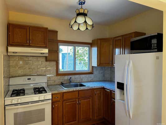 1 bed, 1 bath, 550 sqft, $1,800