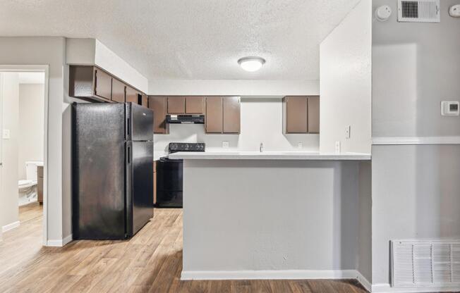 1 bed, 1 bath, 650 sqft, $1,099