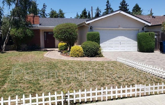 2447 WARBURTON AVE