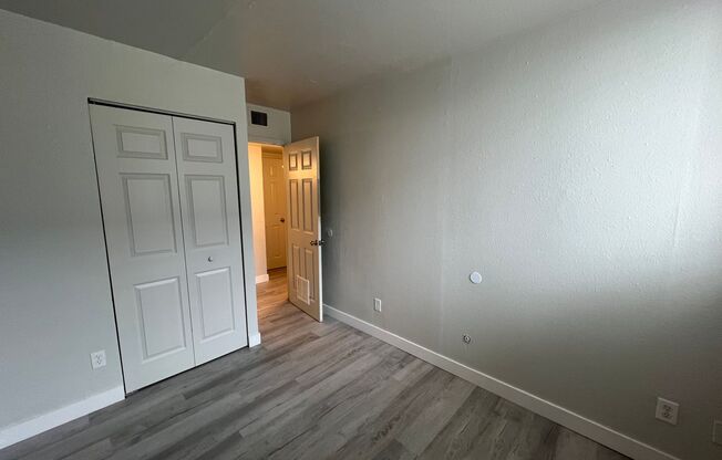 4 beds, 1.5 baths, 1,000 sqft, $1,495, Unit Unit 08