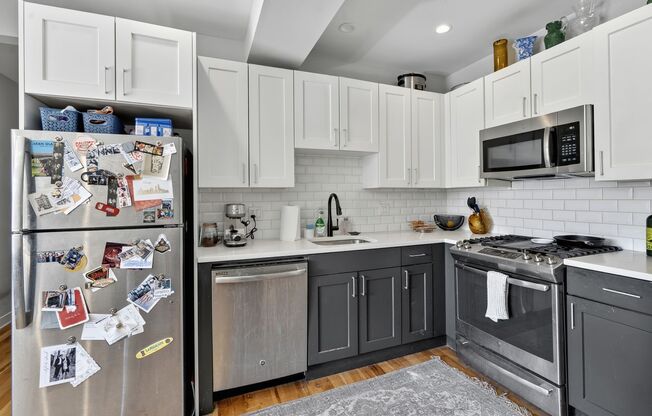 2 beds, 1 bath, 746 sqft, $3,200, Unit 924-3W