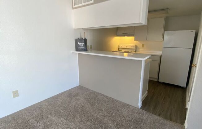2 beds, 2 baths, 1,003 sqft, $1,050, Unit 1304