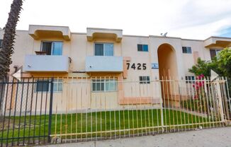 7425Vine