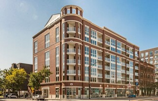 1552 North North Park Ave.