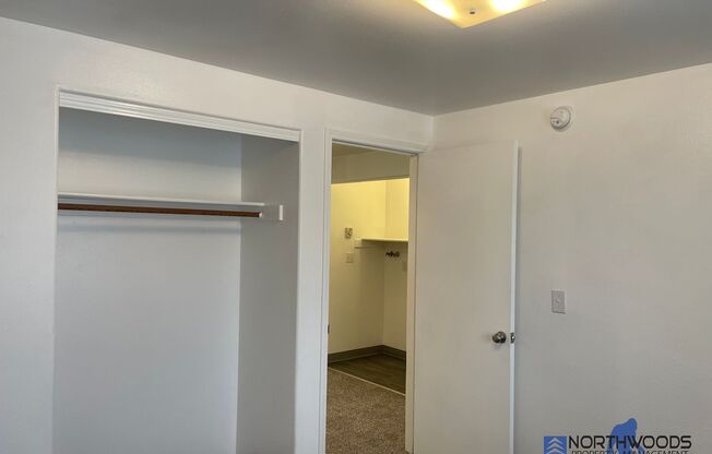 2 beds, 1 bath, $1,200, Unit # 6