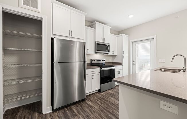 2 beds, 2 baths, 1,205 sqft, $2,295, Unit 1555
