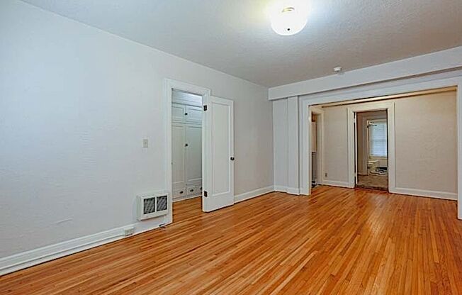 1 bed, 2 baths, 737 sqft, $1,500, Unit 101