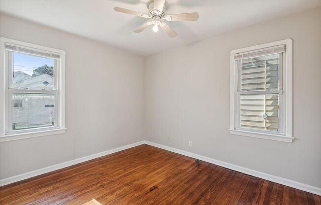 3 beds, 1 bath, $1,300