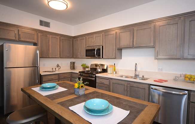 Yolo Apartment Homes