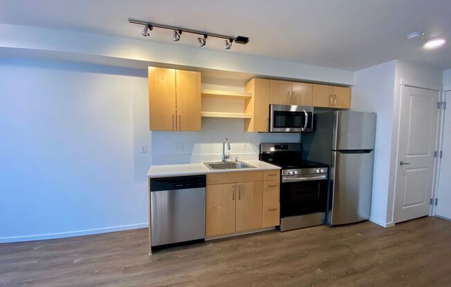 Studio, 1 bath, 170 sqft, $1,755, Unit 2406-A