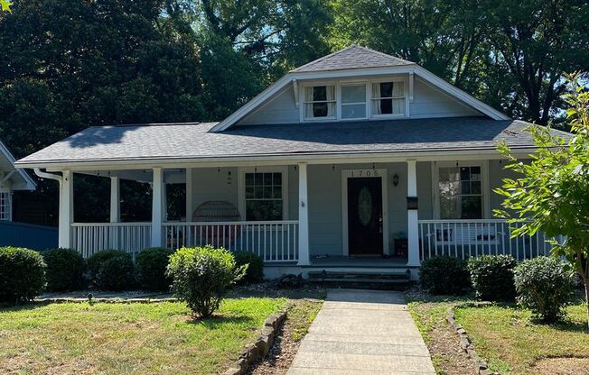 Spacious charmer in the heart of Dilworth – Walk to Everything!