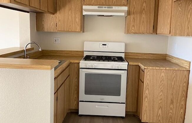249 W ALAMEDA AVE