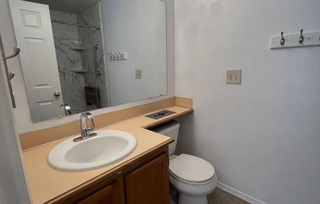 2 BR 2 BA Condo in east bremerton