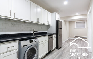 726 W Roscoe St, Chicago IL 1N