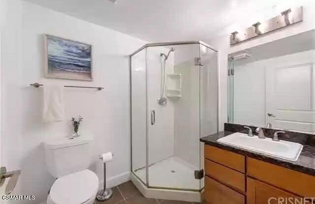 Studio, 1 bath, 352 sqft, $2,500, Unit 109