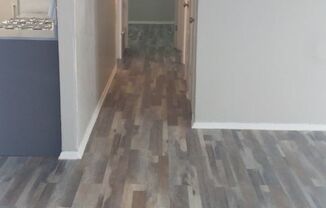 3 beds, 1 bath, 840 sqft, $995, Unit 02-1410 D