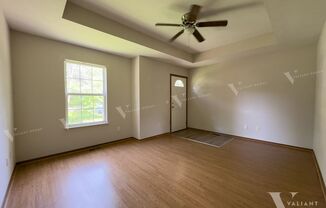 2 beds, 1 bath, $1,095