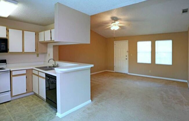 1 bed, 1 bath, 711 sqft, $895, Unit 434