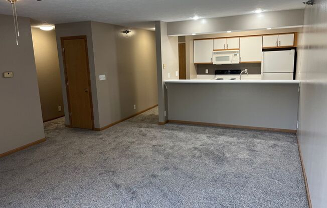 1 bed, 1 bath, 772 sqft, $1,039, Unit 1-310