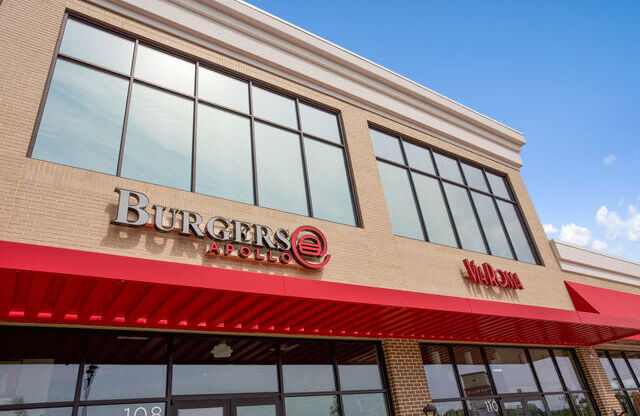 Nearby Burger Restaurant at Allure Apollo, Maryland