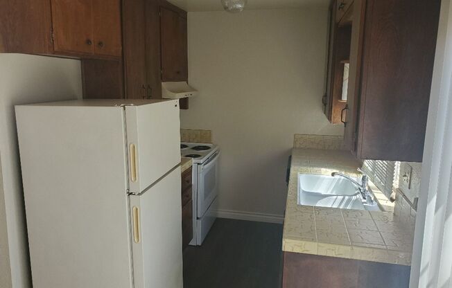 2 beds, 1.5 baths, 700 sqft, $2,195, Unit 8