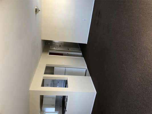 3 beds, 2 baths, 1,600 sqft, $3,400, Unit 2